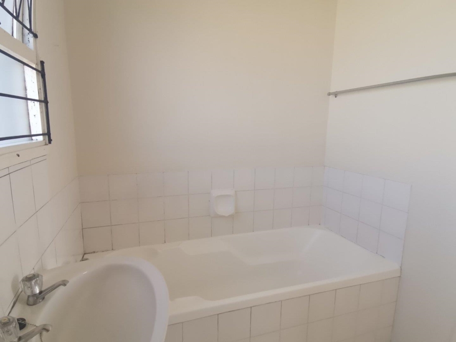 2 Bedroom Property for Sale in Sherwood Eastern Cape